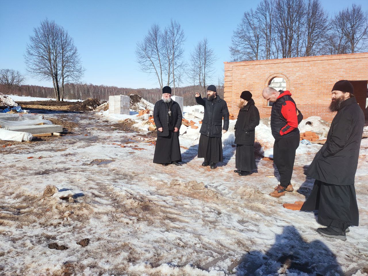 Село Губино посетил наместник Оптиной пустыни | 26.02.2022 | Новости  Козельска - БезФормата