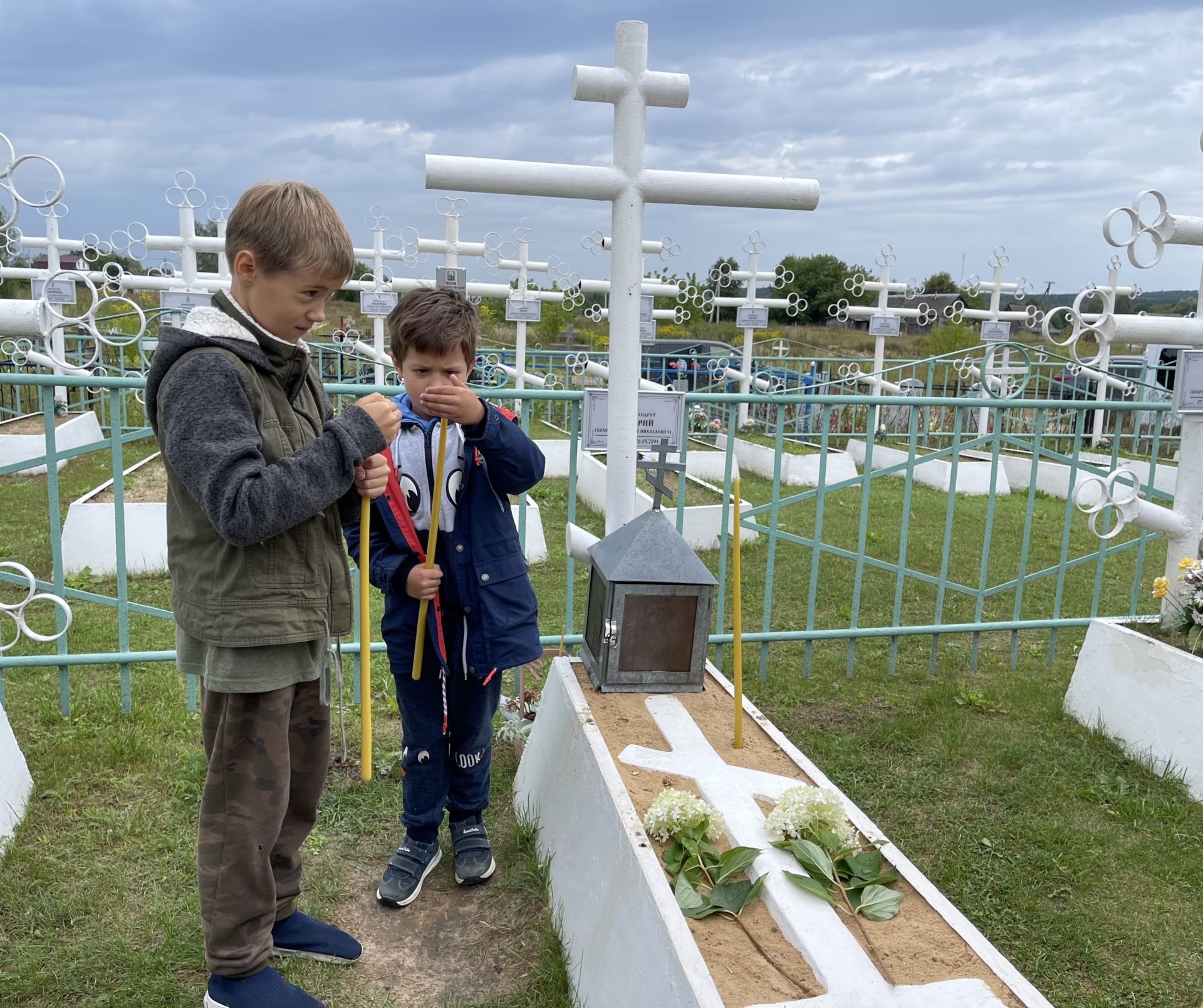 ПАНИХИДА НА МОГИЛЕ СХИАРХИМАНДРИТА МАКАРИЯ (БОЛОТОВА) | 20.08.2022 |  Новости Козельска - БезФормата