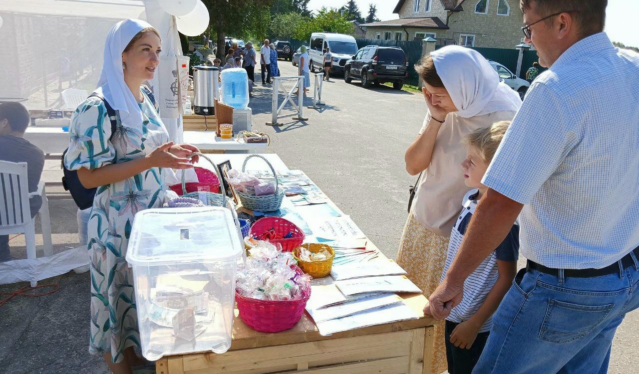 ЕПАРХИАЛЬНОЕ СЕСТРИЧЕСТВО МИЛОСЕРДИЯ НА ПРЕСТОЛЬНОМ ПРАЗДНИКЕ ХРАМА  ПРЕОБРАЖЕНИЯ ГОСПОДНЯ В СЕЛЕ НИЖНИЕ ПРЫСКИ — Козельская епархия