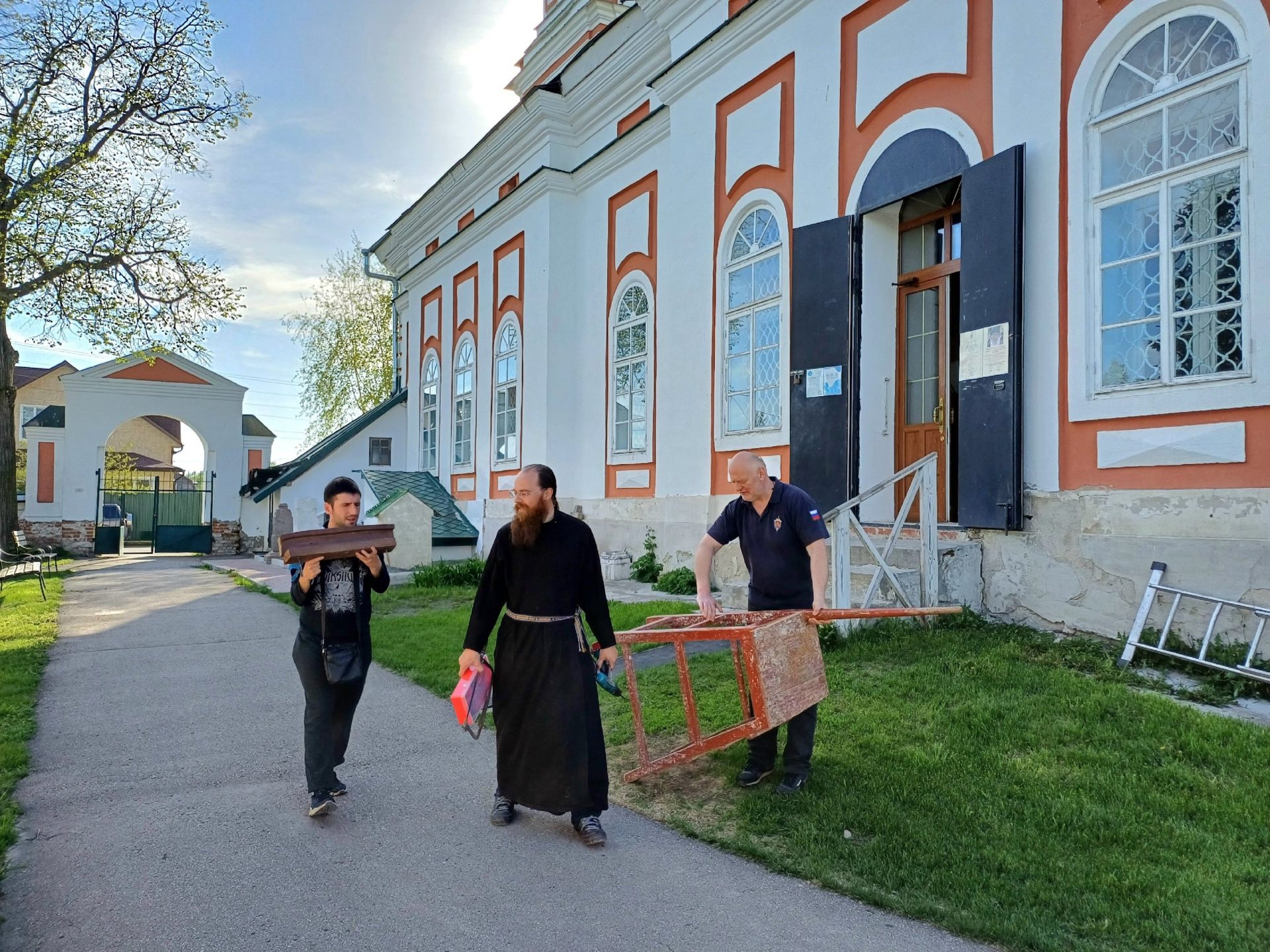 В Преображенский храм села Нижние Прыски после реставрации вернулась икона  преподобного Сергия Радонежского | 30.04.2024 | Новости Козельска -  БезФормата